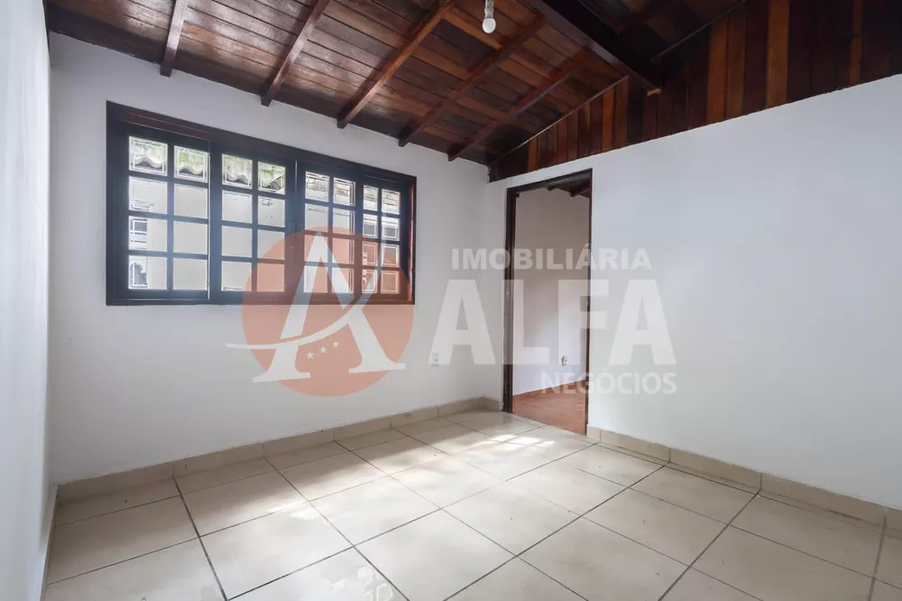 Casa à venda com 3 quartos, 174m² - Foto 3