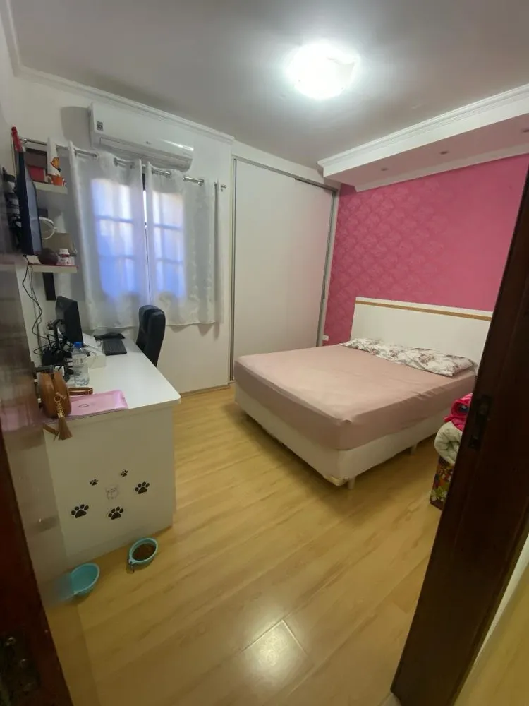 Casa, 4 quartos, 266 m² - Foto 1