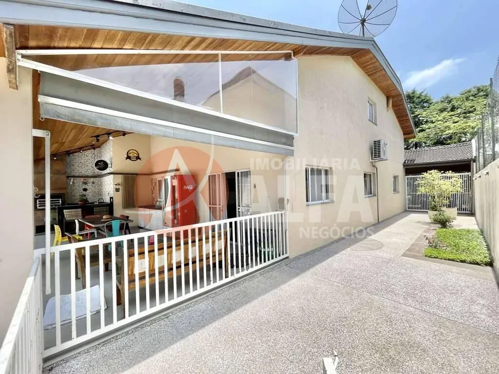 Casa, 3 quartos, 240 m² - Foto 4