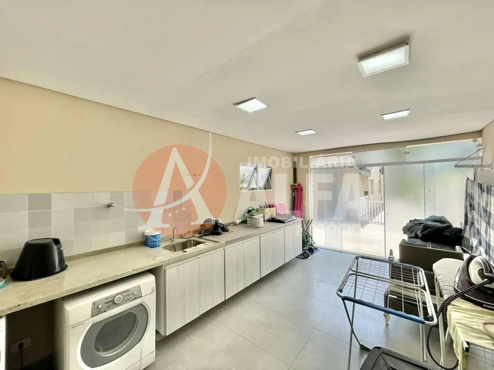 Casa, 3 quartos, 240 m² - Foto 12