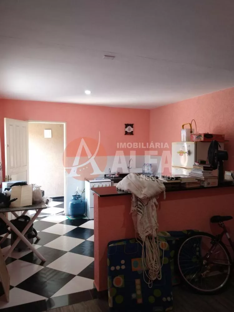 Casa à venda com 3 quartos, 250m² - Foto 4