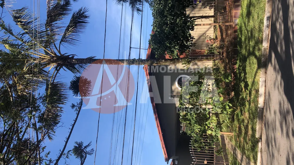 Casa, 4 quartos, 310 m² - Foto 1