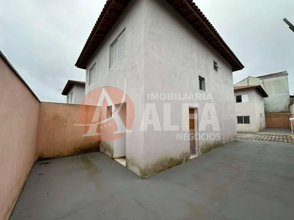 Casa, 2 quartos, 65 m² - Foto 1