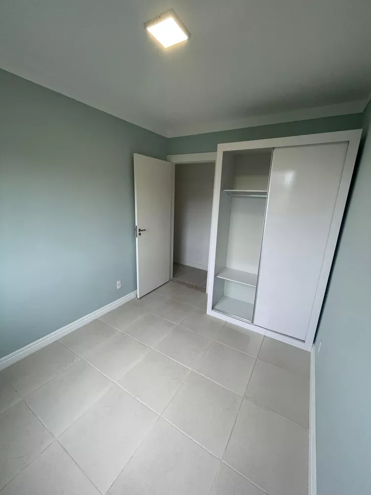 Apartamento à venda com 2 quartos, 48m² - Foto 2