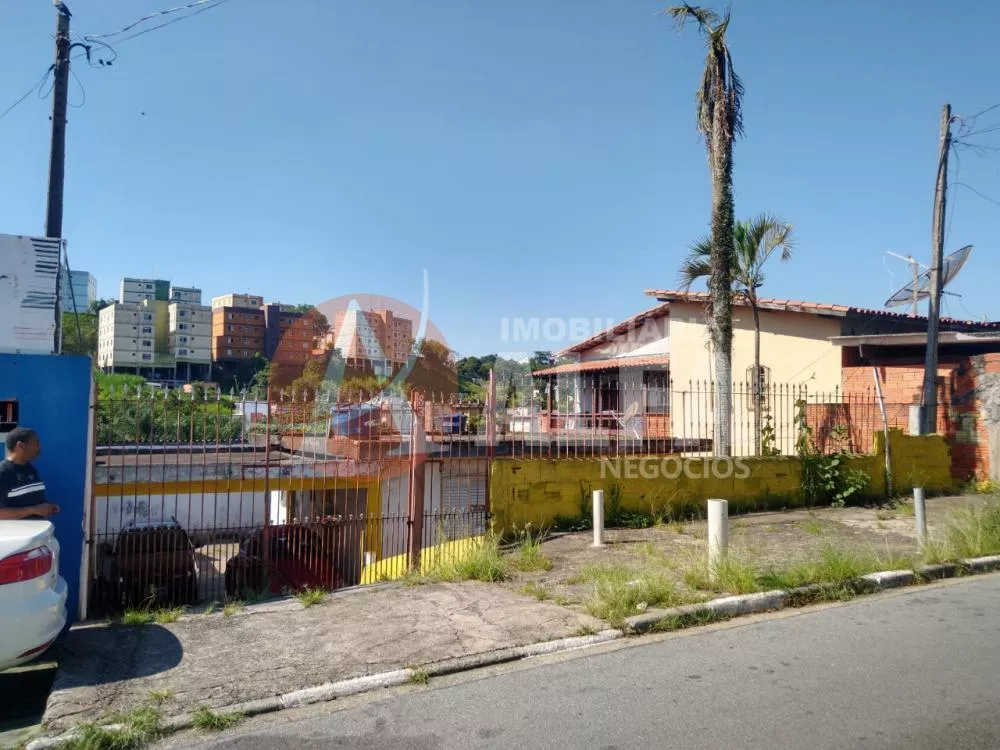 Terreno à venda com 1 quarto, 450m² - Foto 2