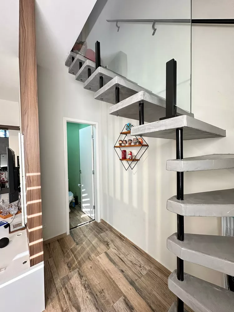 Casa à venda com 2 quartos, 70m² - Foto 3