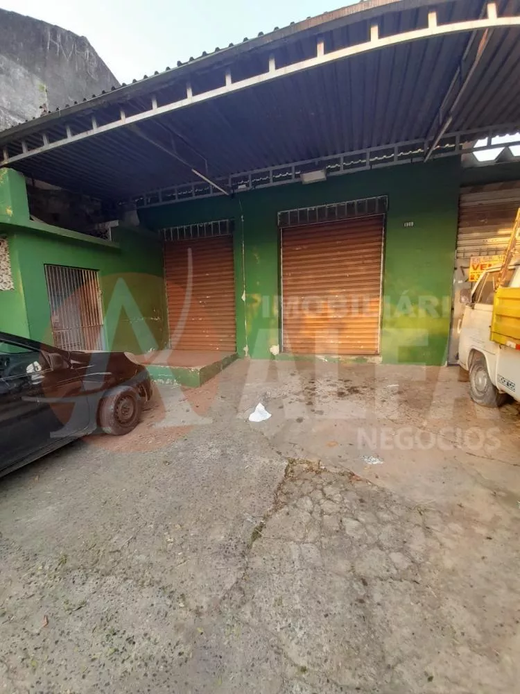 Conjunto Comercial-Sala à venda com 1 quarto, 250m² - Foto 1