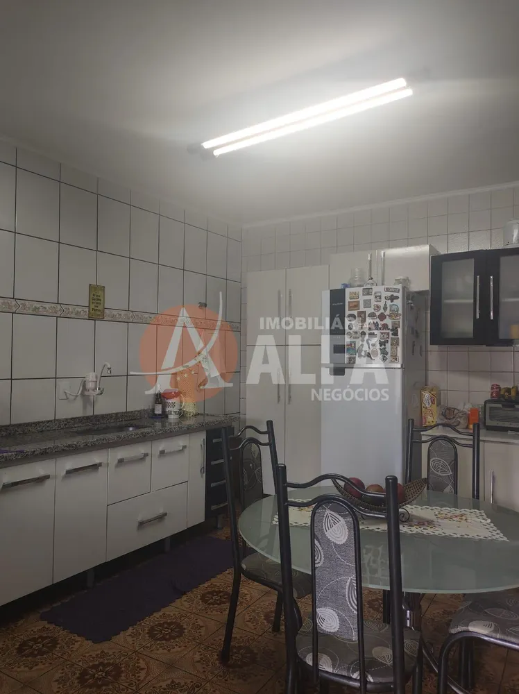 Casa, 4 quartos, 177 m² - Foto 3