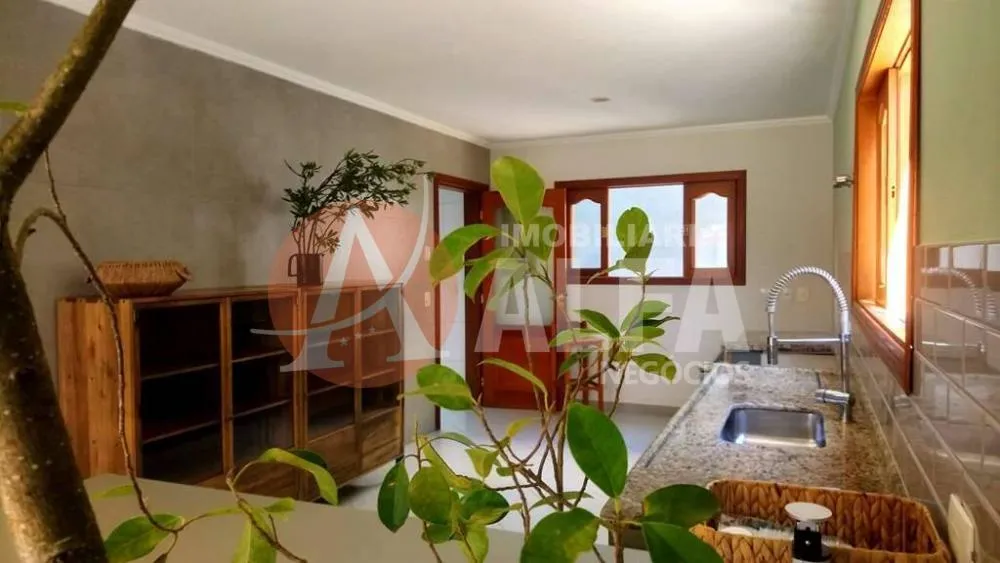 Casa, 3 quartos, 320 m² - Foto 2