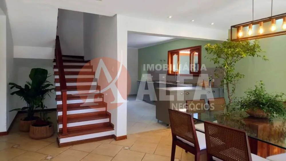 Casa, 3 quartos, 320 m² - Foto 3