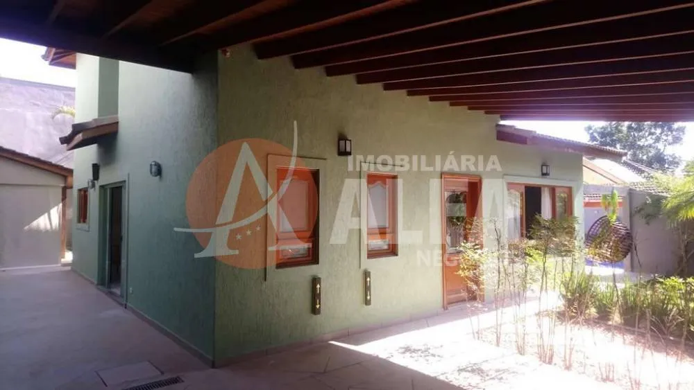 Casa, 3 quartos, 320 m² - Foto 1