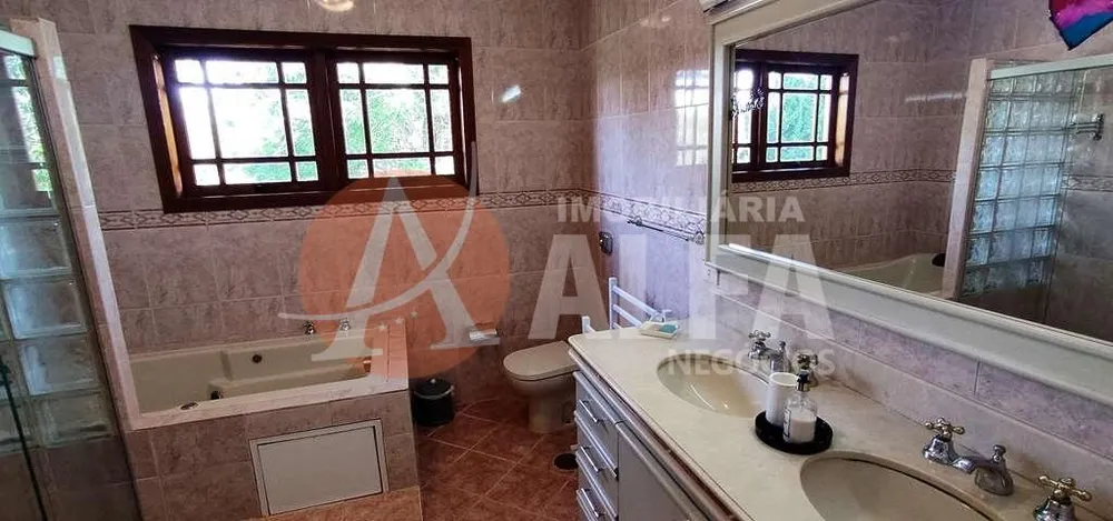 Casa, 3 quartos, 330 m² - Foto 2