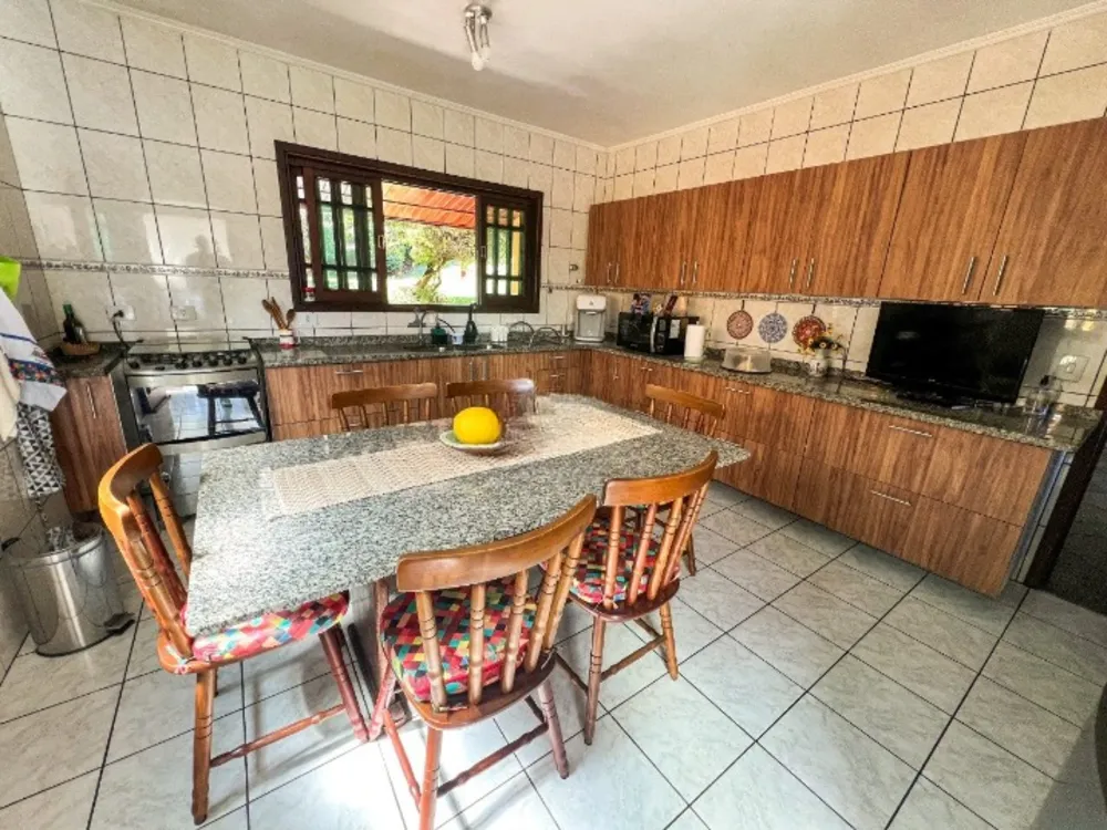 Casa, 4 quartos, 253 m² - Foto 4