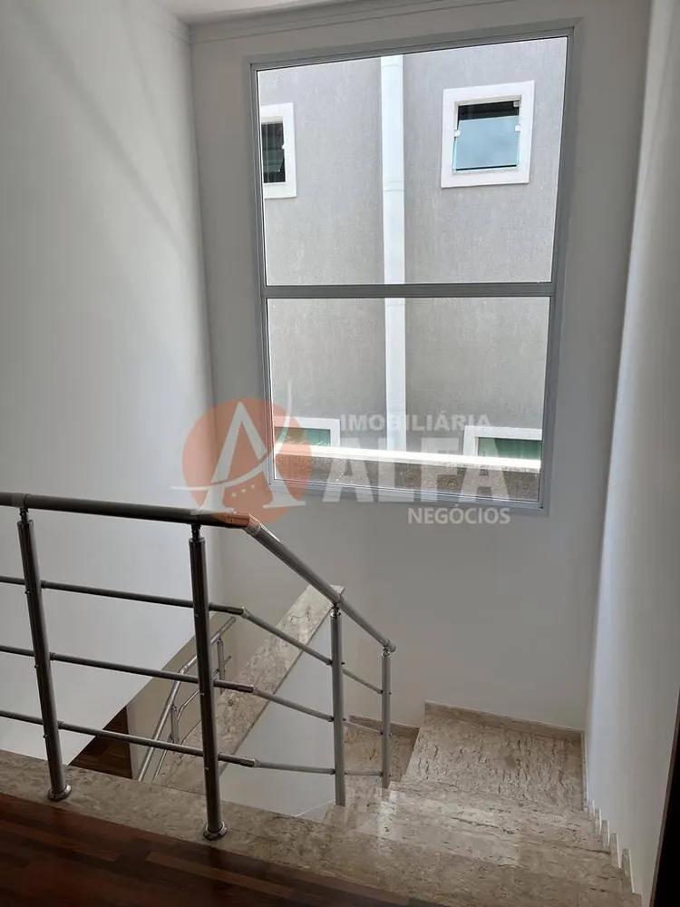 Casa, 3 quartos, 192 m² - Foto 3