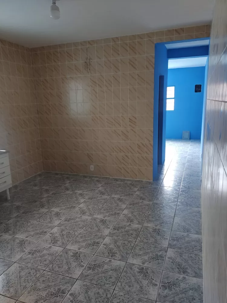 Casa à venda com 1 quarto, 70m² - Foto 3