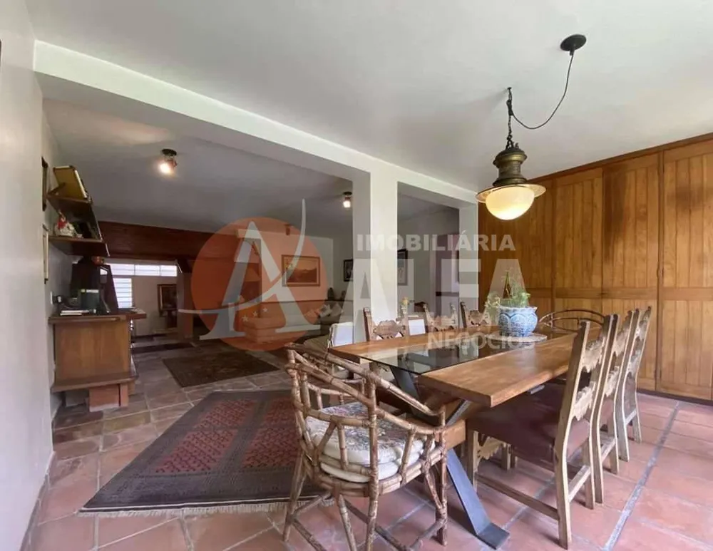 Casa, 4 quartos, 210 m² - Foto 1
