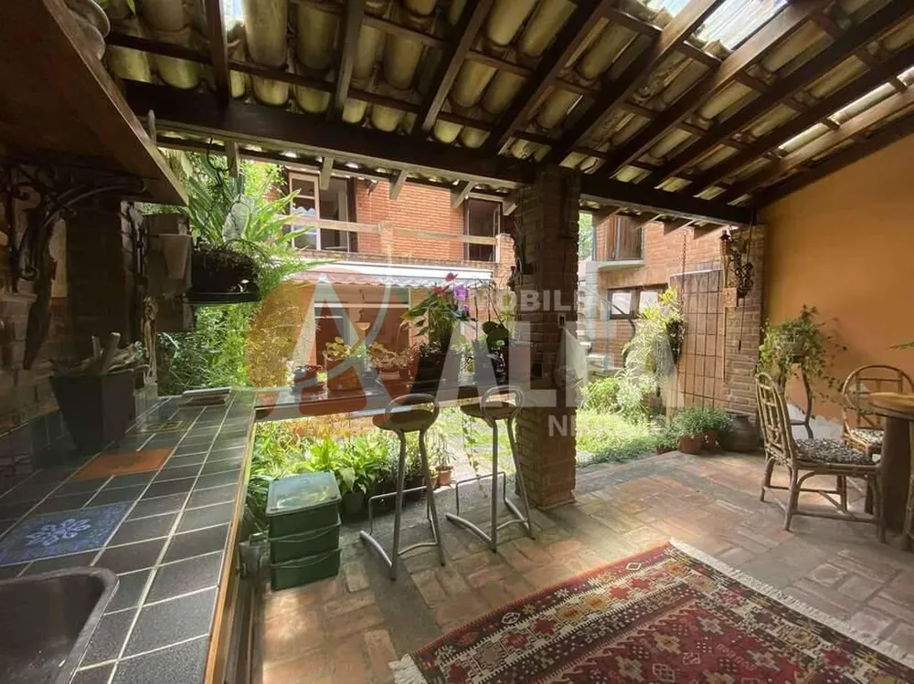 Casa, 4 quartos, 210 m² - Foto 4
