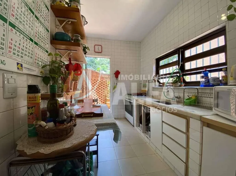 Casa, 4 quartos, 210 m² - Foto 2