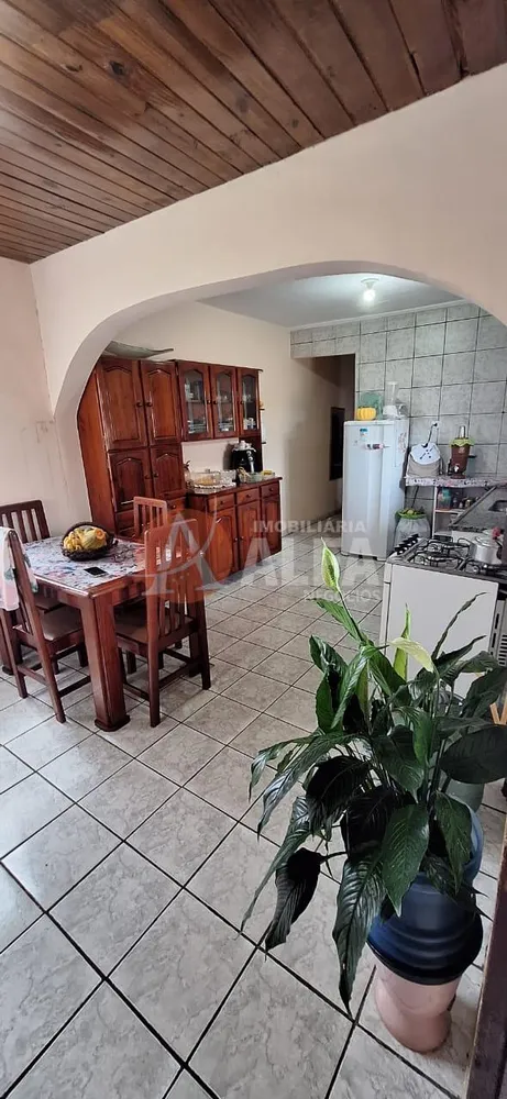 Casa, 4 quartos, 250 m² - Foto 1