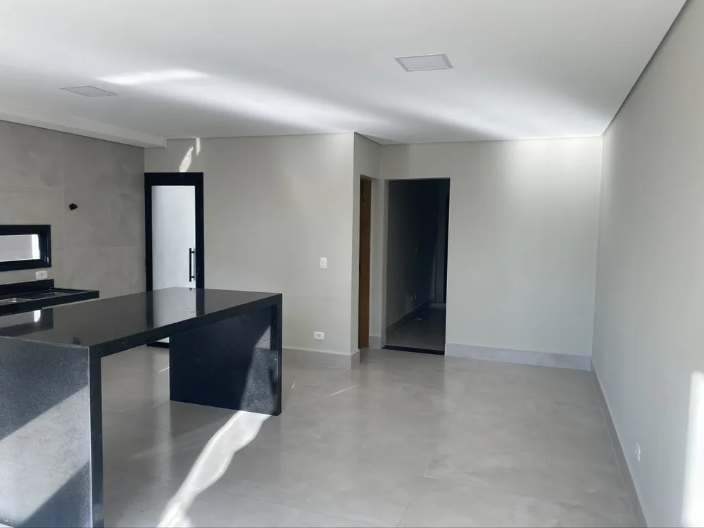 Casa, 3 quartos, 183 m² - Foto 2