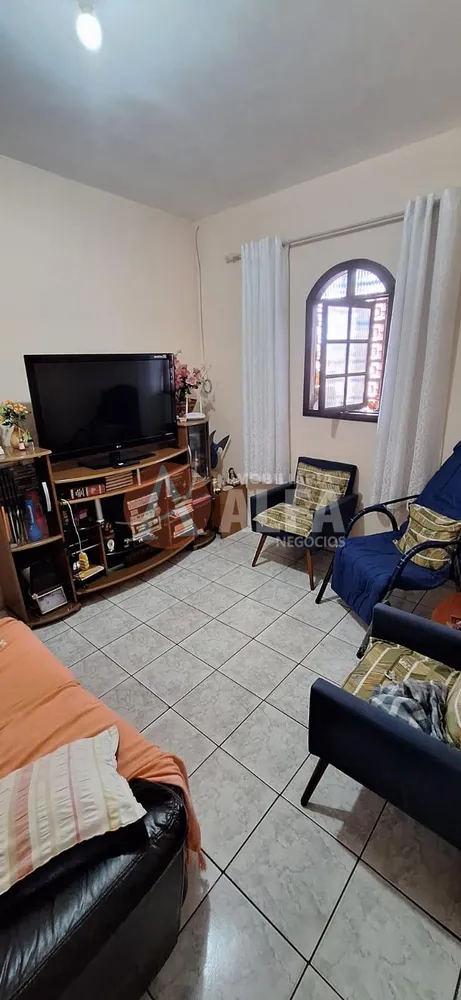 Casa, 3 quartos, 300 m² - Foto 1