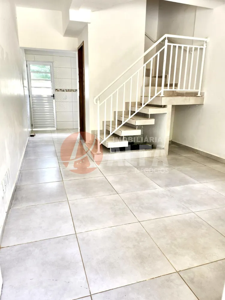 Casa, 2 quartos, 60 m² - Foto 1