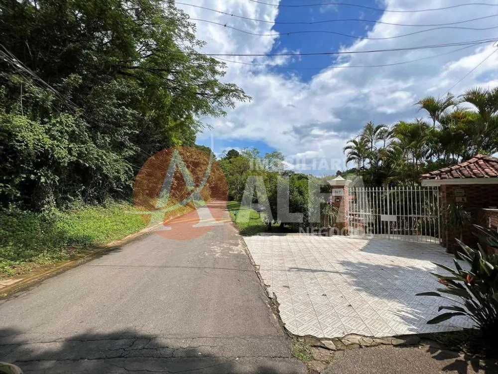 Casa, 5 quartos, 842 m² - Foto 1