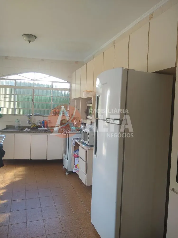 Casa, 5 quartos, 200 m² - Foto 6
