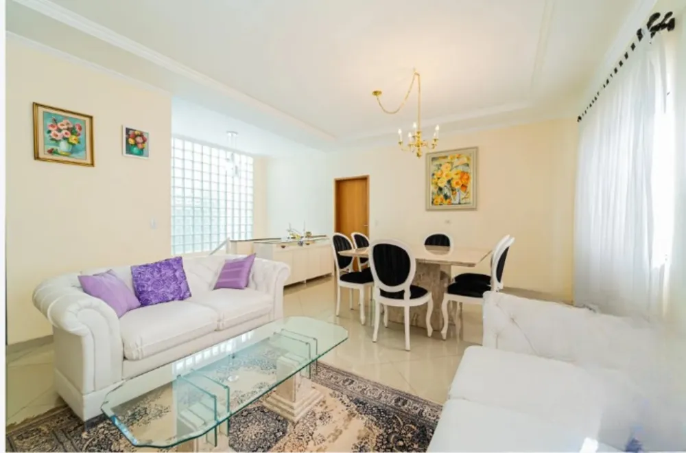 Casa, 3 quartos, 250 m² - Foto 1