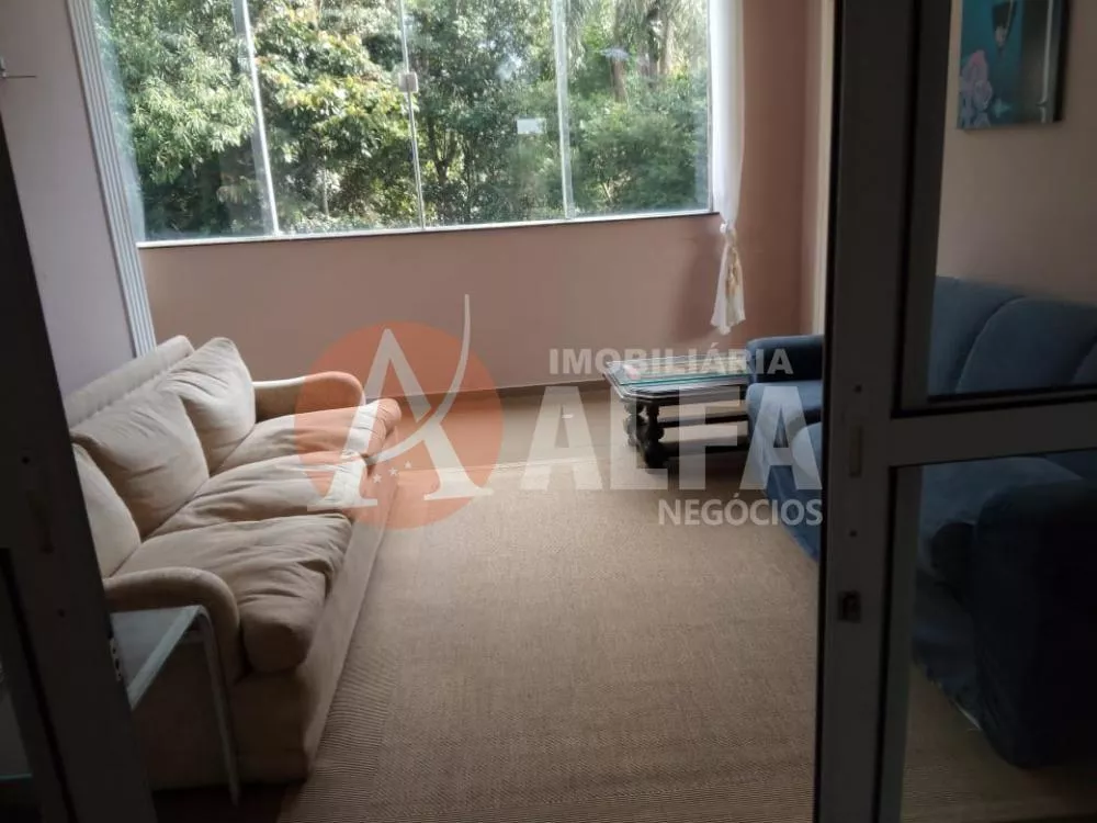 Casa à venda com 5 quartos, 308m² - Foto 3