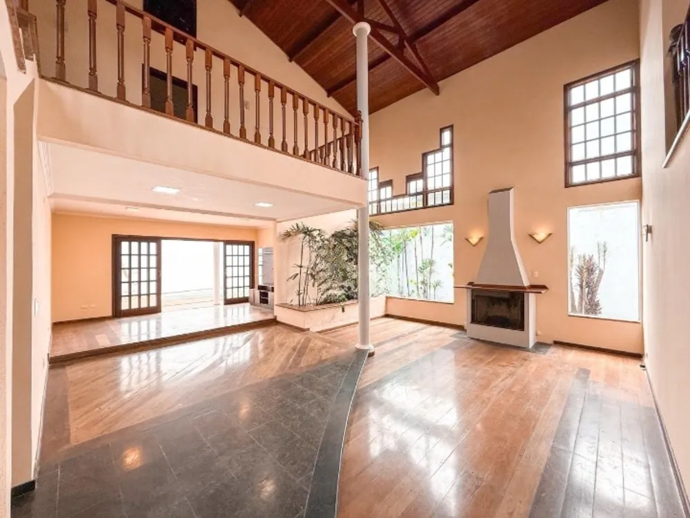 Casa, 4 quartos, 326 m² - Foto 1
