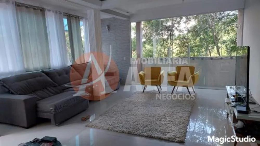 Casa, 5 quartos, 290 m² - Foto 1