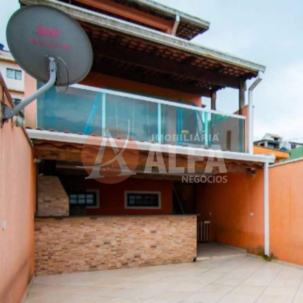 Casa à venda com 3 quartos, 248m² - Foto 2