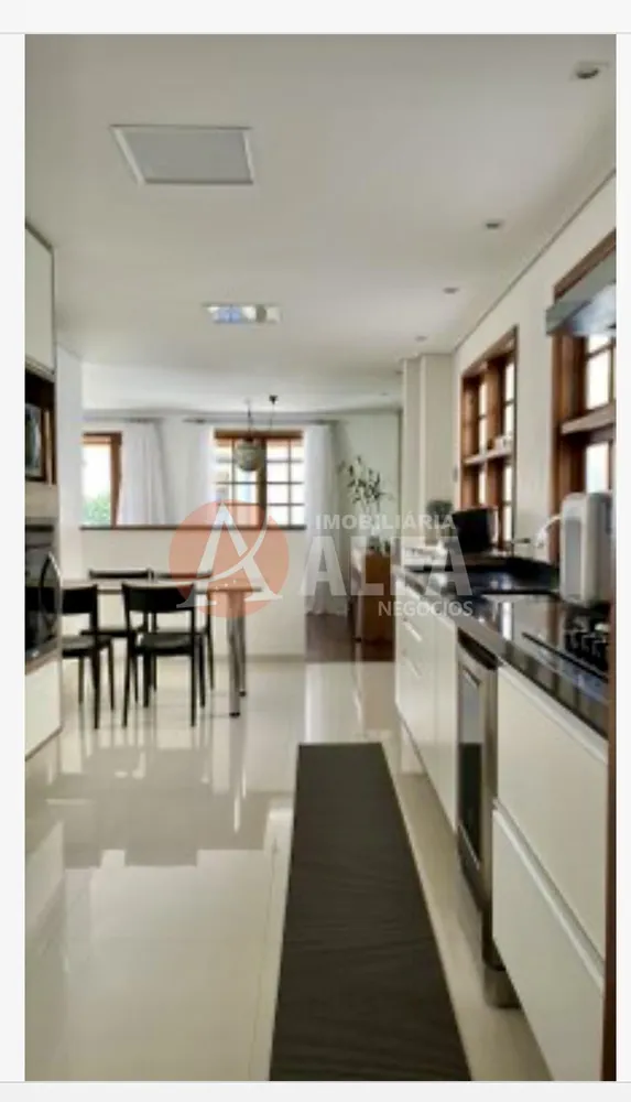 Casa, 4 quartos, 330 m² - Foto 4