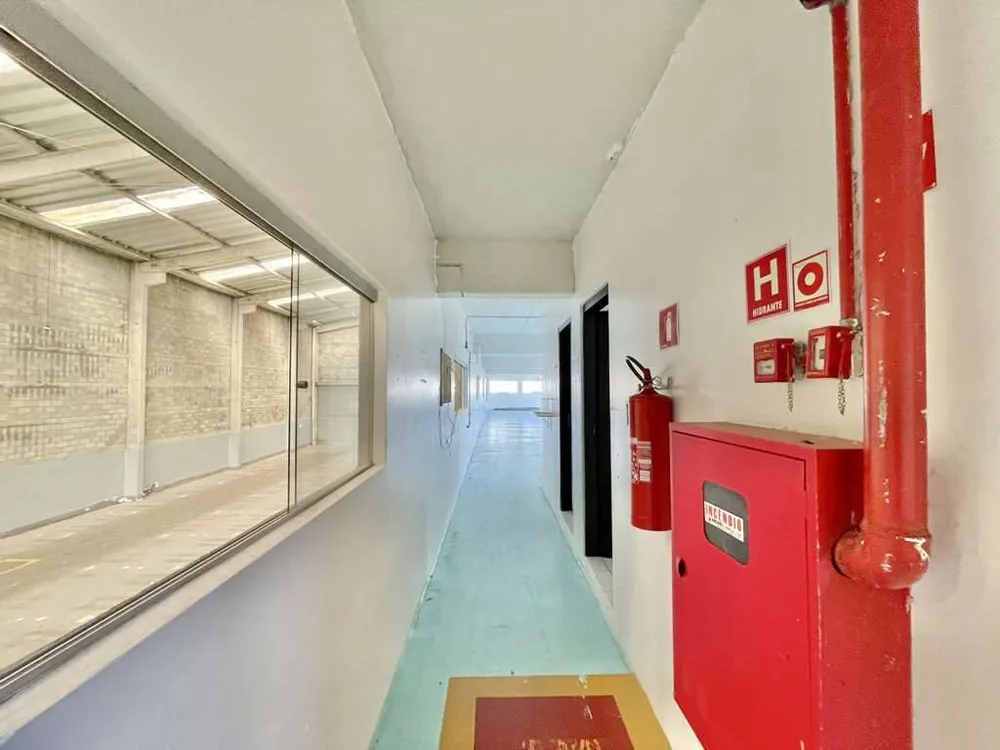 Depósito-Galpão, 1150 m² - Foto 1