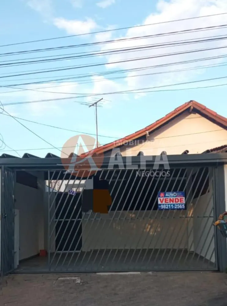 Casa, 3 quartos, 98 m² - Foto 1
