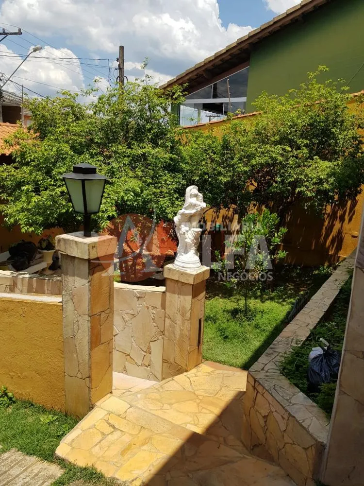 Casa, 5 quartos, 425 m² - Foto 1