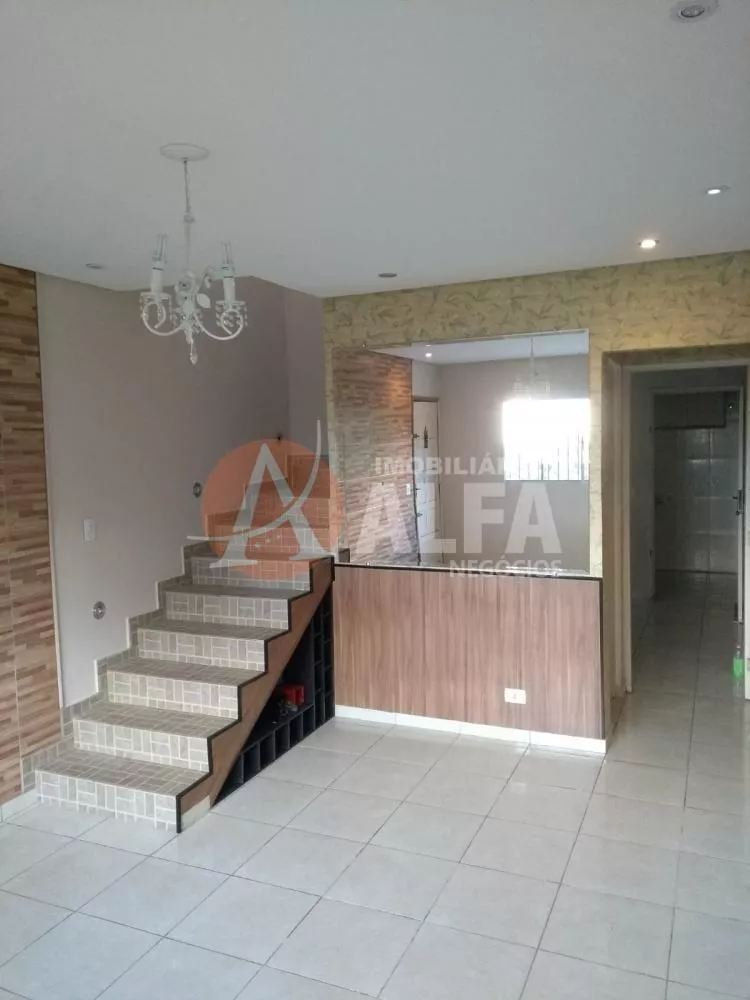 Casa à venda com 2 quartos, 150m² - Foto 3