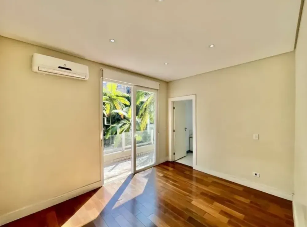 Casa, 5 quartos, 742 m² - Foto 1