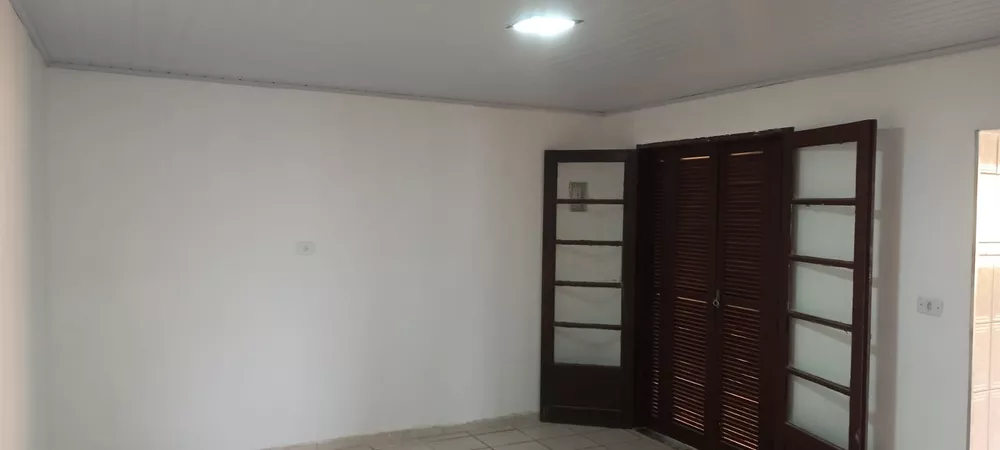 Casa para alugar com 1 quarto, 38m² - Foto 2