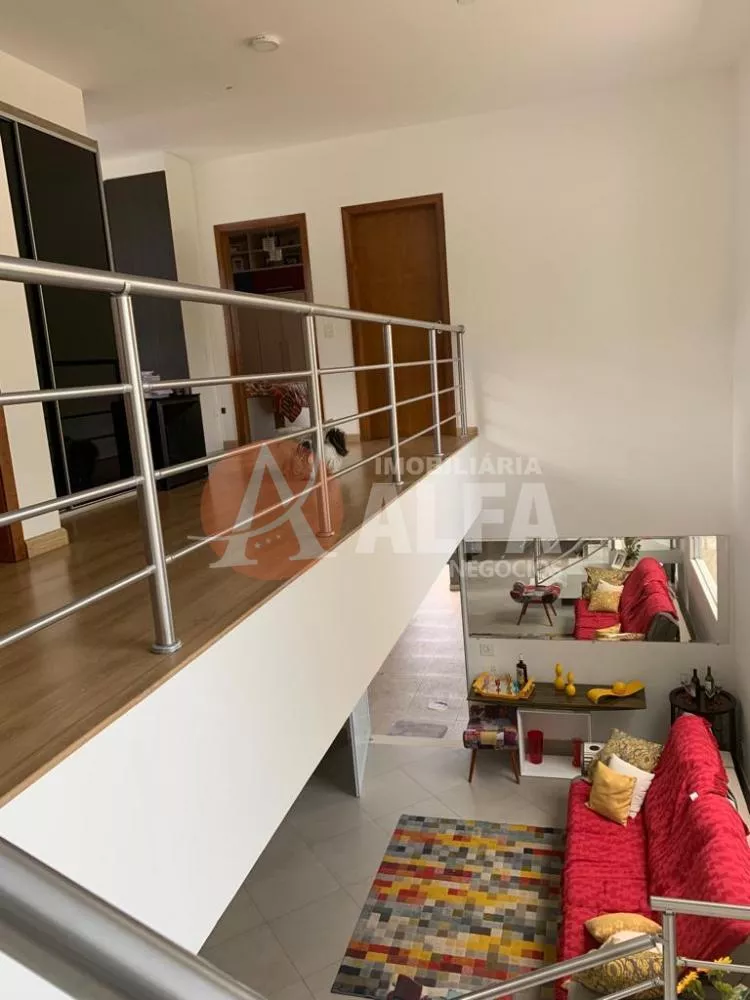 Casa à venda com 3 quartos, 216m² - Foto 4