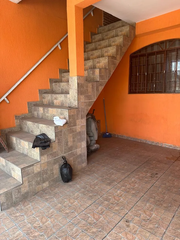Casa, 5 quartos, 245 m² - Foto 1