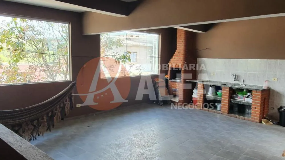 Casa, 3 quartos, 220 m² - Foto 2