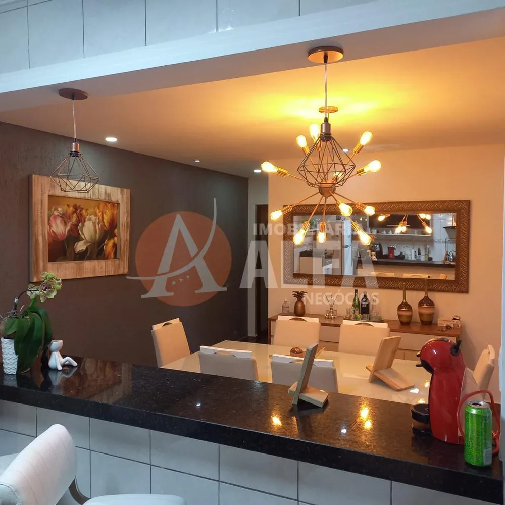 Casa, 3 quartos, 185 m² - Foto 1