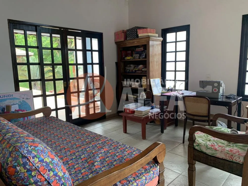 Casa, 3 quartos, 360 m² - Foto 1
