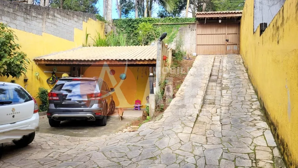 Casa à venda com 3 quartos, 500m² - Foto 3