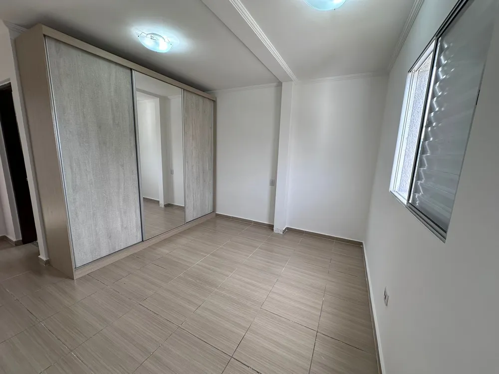 Casa, 5 quartos, 347 m² - Foto 1