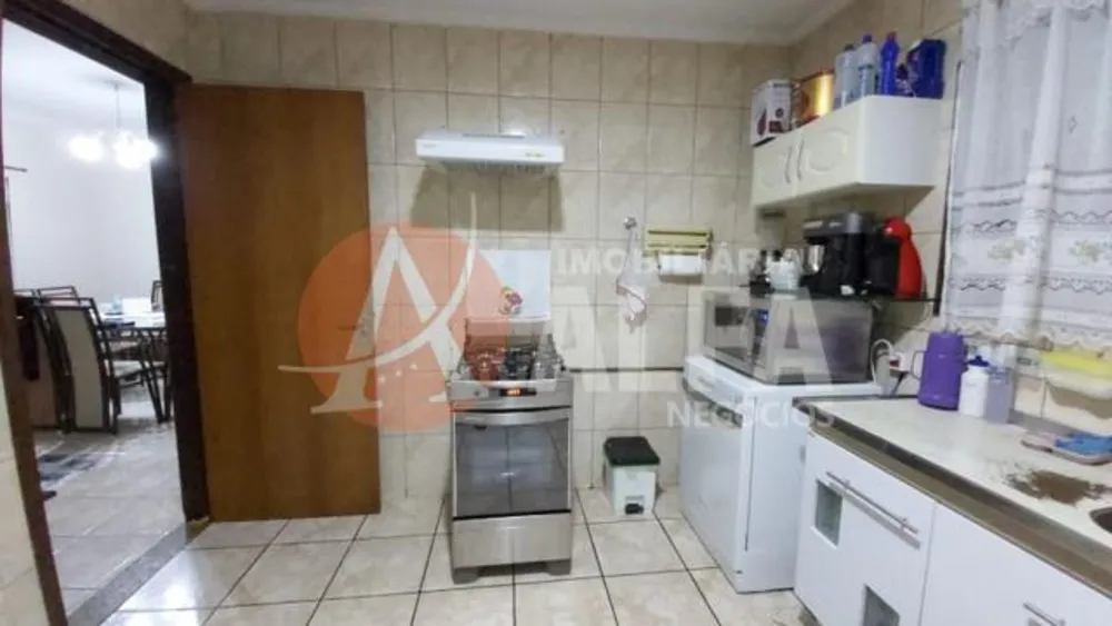 Casa, 3 quartos, 288 m² - Foto 2