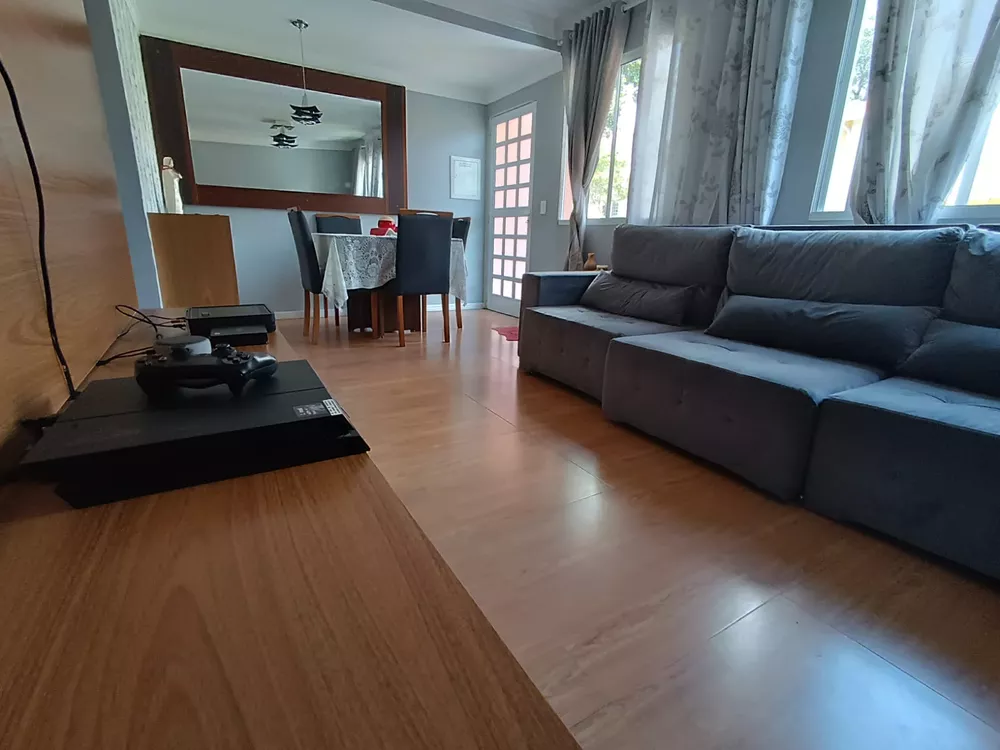 Casa à venda com 3 quartos, 83m² - Foto 2