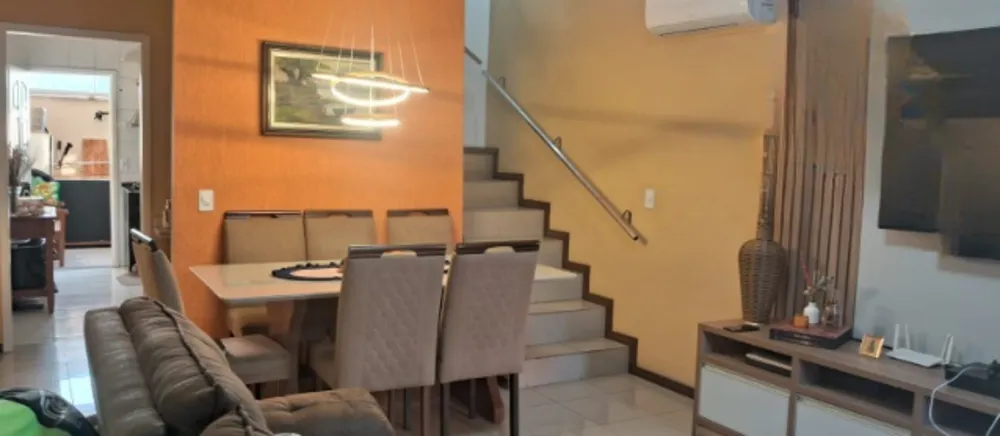 Casa, 3 quartos, 92 m² - Foto 1